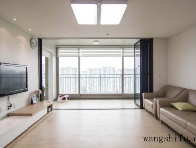 现在才发现，装修越简单越耐看，130㎡舒适干净，溢出屏幕的温馨