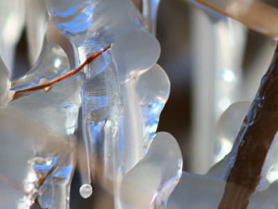 冰丝凉席和藤席哪个凉快？冰丝凉席和藤席哪个凉快些？