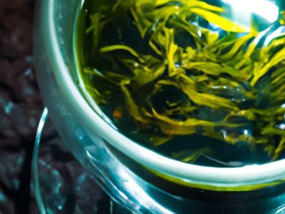 茶水晶的功效与作用：从保健、美容、缓解压力和提升智力四个方面详细阐述