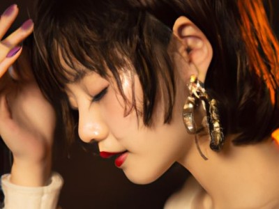 女生转运珠戴在哪个手？详细解析及佩戴技巧