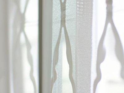 窗帘杆掉下来了找谁修？窗帘杆的安装和维修方法详解