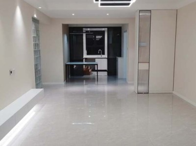 对比度和亮度哪个高？对眼睛不好？