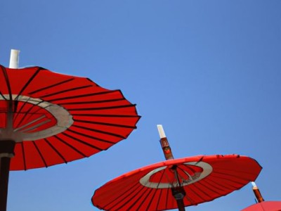 遮阳篷和遮阳棚的区别及功能介绍