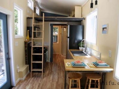 夫妻改造28㎡老旧平房，做挑高卧室和休闲区，打造出轻松惬意小家