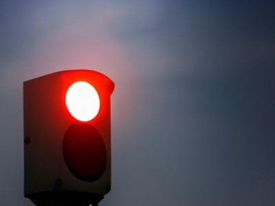 如何设置防雾镜前灯时间