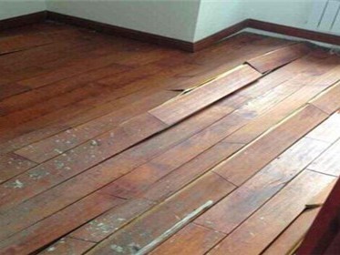 木地板缝隙大怎么补救