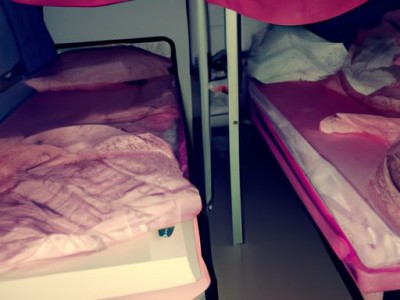 大学宿舍床的标准尺寸及布局设计