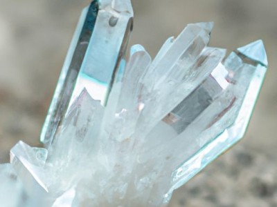 紫水晶的功效与作用：从健康、心理、能量、装饰四个方面全面解析