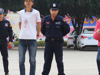 功放输入接口是哪个及功放输入接口是哪个接口