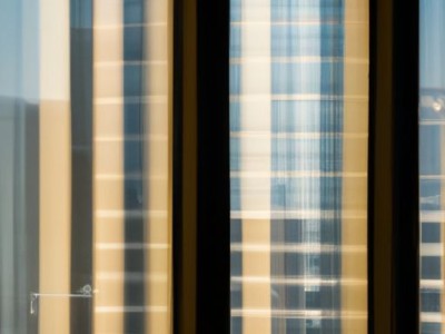 玻璃隔断墙的优势及价格解析