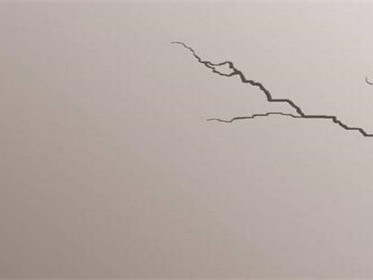 新装修的房子墙面开裂谁的责任