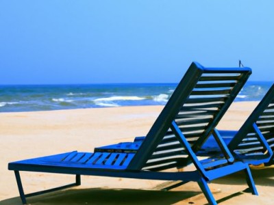 沙滩椅及沙滩椅子图片，让你的度假更加惬意