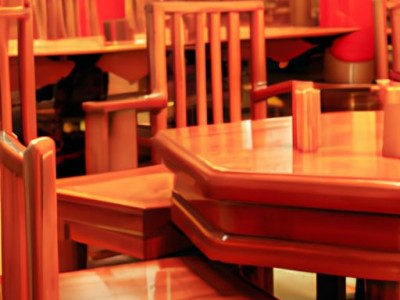 如何选择适合自己的中式餐厅桌椅及中式餐厅桌椅类型