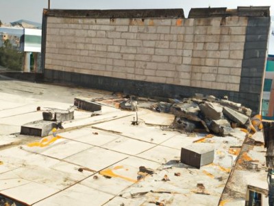 钢砖和瓷砖哪个更防滑？详细比较与分析