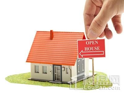 宁掏违约金卖房也不迁户口不知何解？