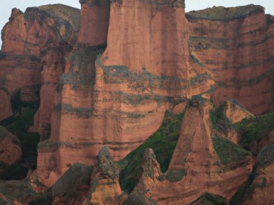 探寻石勒脚的自然风光及美景图片