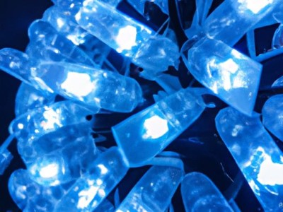 LED灯和水晶灯哪个好