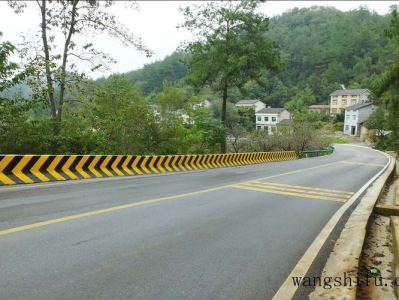 红砖及红砖规格尺寸：选择适合建筑需求的建筑材料