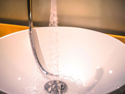 卫浴散热器及钢制卫浴散热器的优缺点分析