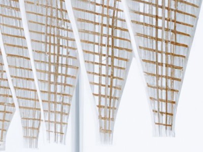 如何安装浴帘杆及浴帘杆伸缩？