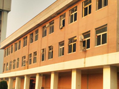 水泥砖和空心砖哪个好？