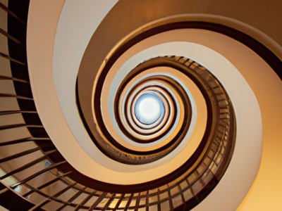 旋转楼梯尺寸及旋转楼梯尺寸标准