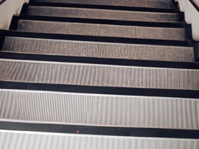 楼梯踏步板的设计与应用