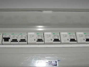 空气开关如何选择