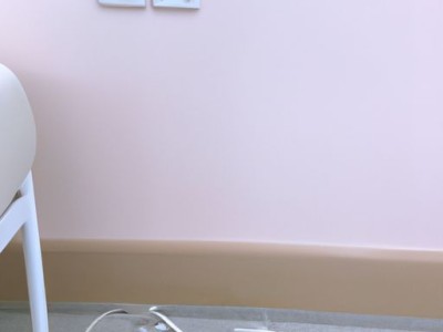 墙面刷白的步骤