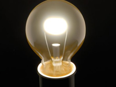 墙面涂料施工采用喷涂还是滚刷好？