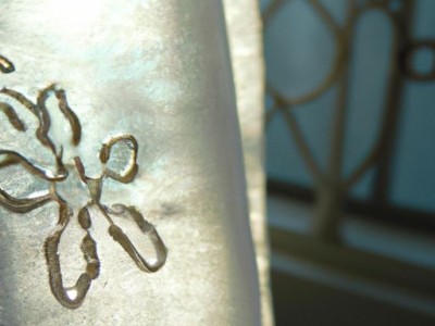 换窗纱及换窗纱多少钱一平方米