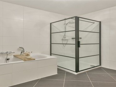 浴室门用什么材质的好