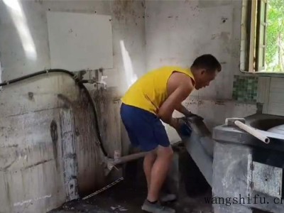 索菲亚整体衣柜（索菲亚整体衣柜效果图）