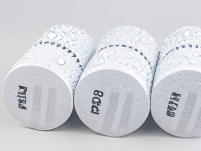 自粘防水卷材及自粘防水卷材施工方法