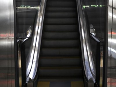 电梯门尺寸及电梯门尺寸国家标准