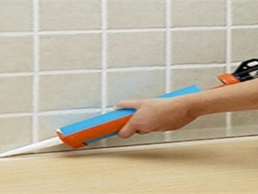 铺完地砖一星期可以美缝吗？