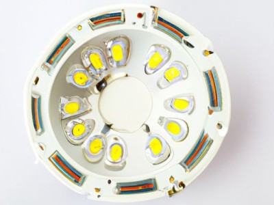 LED灯开灯后一闪一闪怎么解决？LED灯闪烁问题解决方法