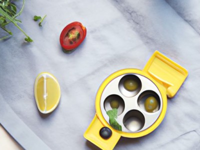 米缸放哪个位置好及黄金米缸放哪个位置好