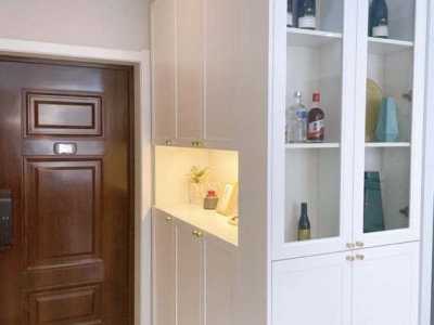 70㎡小两居硬装简约实用，软装时尚精致，用心的装修让小家更温馨（小两室轻奢装修效果图）