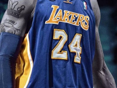 全面屏壁纸 | 一看到你，我的心就飞起来了。