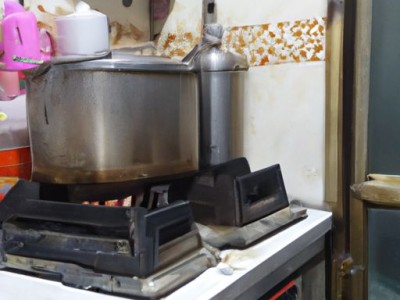 电磁炉上可以使用铝制锅吗？