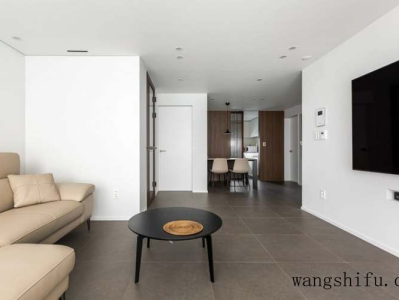 108㎡二手房，业主简单翻新，“白墙灰地”，清爽大方谁不喜欢？（房子白灰翻新）