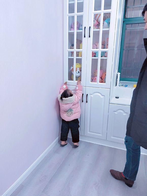 新房目前花了11万,最后悔的是贴墙布,一屋子都是难闻的味道 新房目前花了11万,最后悔的是贴墙布,一屋子都是难闻的味道