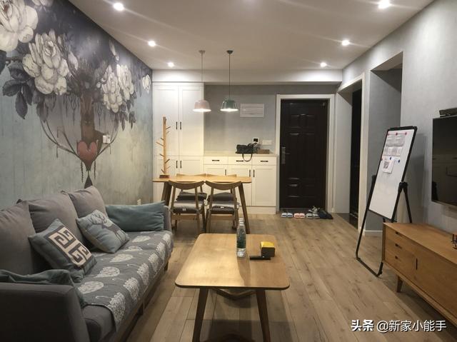 坚持全屋贴墙布,他们家新房装出了“艺术感”,美观耐看不复杂 坚持全屋贴墙布,他们家新房装出了“艺术感”,美观耐看不复杂