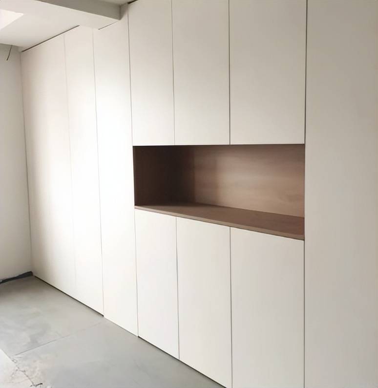 定制衣柜又丑又土的原因！今天教你如何选择合适的定制衣柜