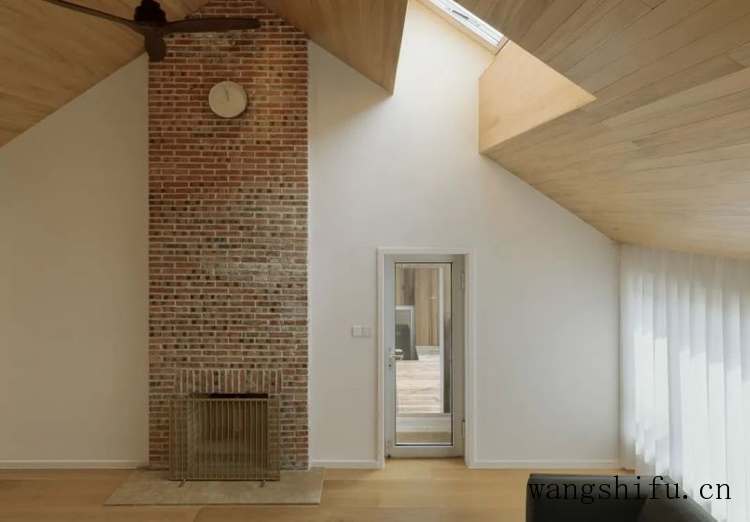 蓝莓酒（蓝莓酒的功效与作用）