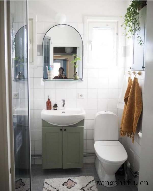 瑞典女主的老房改造，只有旧家具和绿植装饰，网友：真的服了 旧房翻新 第31张 瑞典女主的老房改造，只有旧家具和绿植装饰，网友：真的服了 旧房翻新 粉刷匠第31张