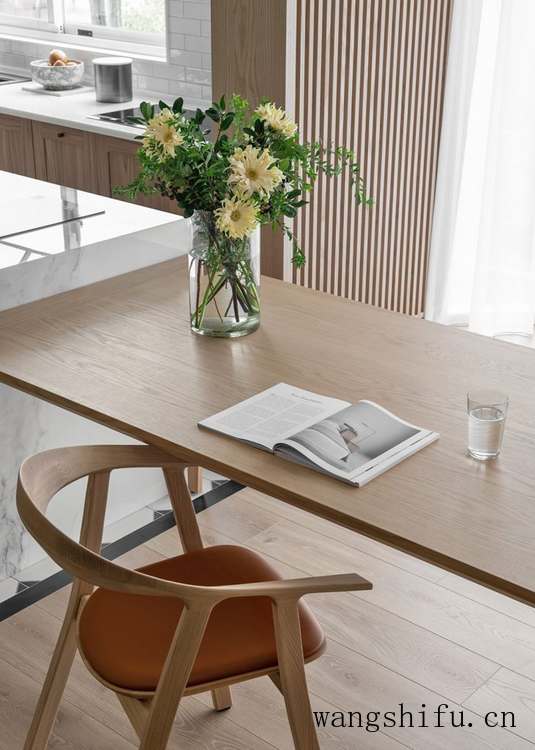 夫妻俩改造30年前的老房，82㎡空间利用到极致，这种敞亮感真棒 旧房翻新 第5张 夫妻俩改造30年前的老房，82㎡空间利用到极致，这种敞亮感真棒 旧房翻新 粉刷匠第5张