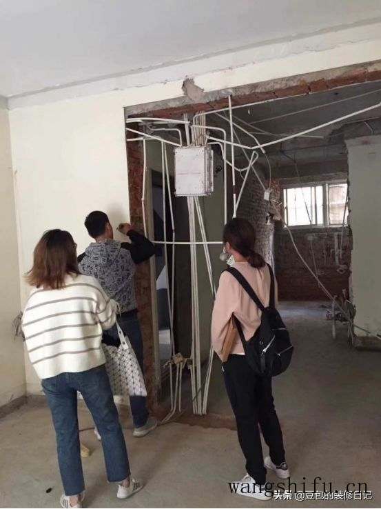 老房装修改造注意事项，想要住着方便舒适，务必注意这6个要点 旧房翻新 第9张 老房装修改造注意事项，想要住着方便舒适，务必注意这6个要点 旧房翻新 粉刷匠第9张