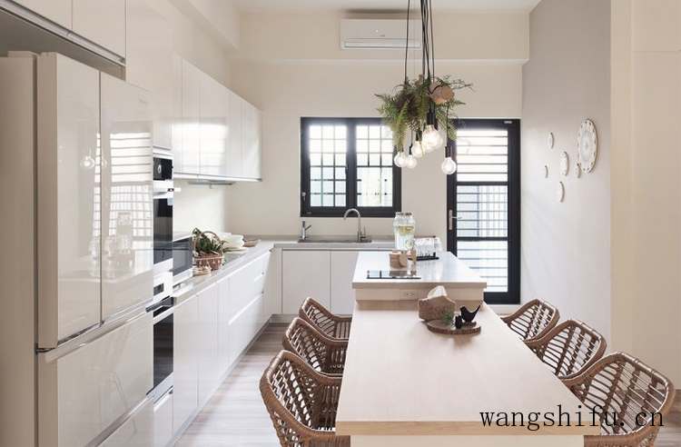 3个小姑娘回乡改造老房子，把家装成想要的样子，不做城市小房奴 旧房翻新 第10张 3个小姑娘回乡改造老房子，把家装成想要的样子，不做城市小房奴 旧房翻新 粉刷匠第10张